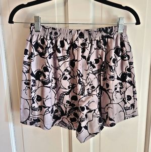 Skull shorts